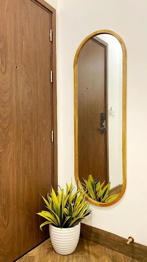 Lacovy Home הוי אן